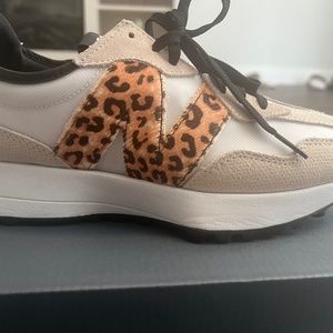 New Balance Cheetah Print Sneakers Size 8